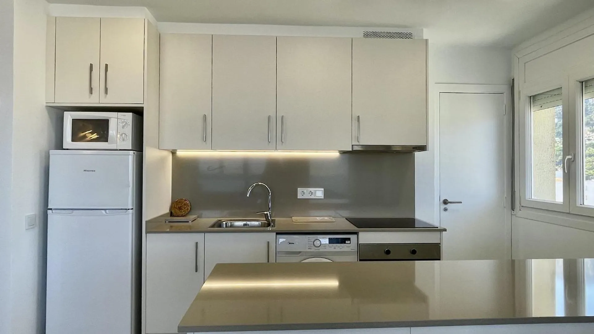 The Apartment In Estartit Has 2 Bedrooms L'Estartit