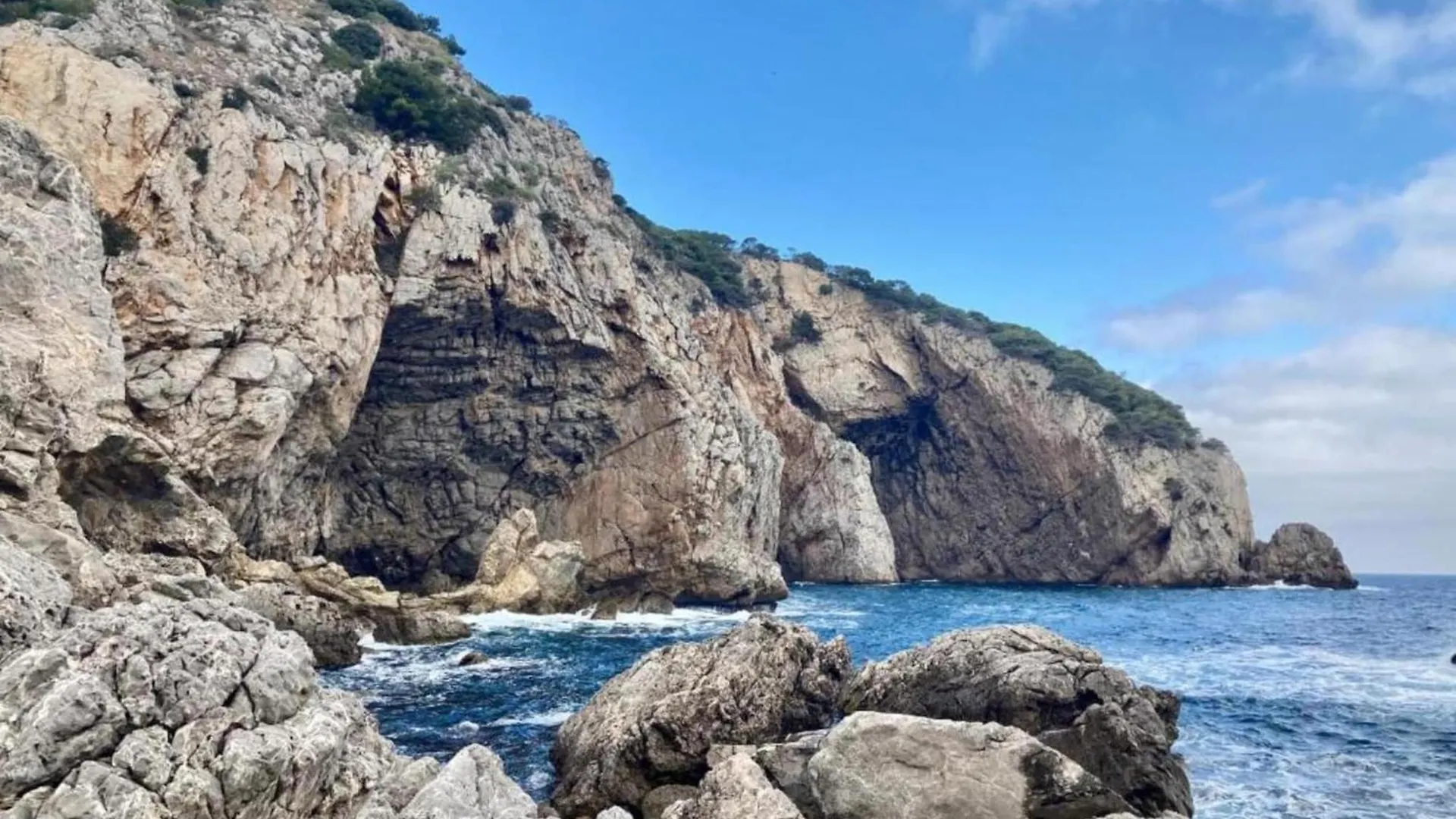 The Apartment In Estartit Has 2 Bedrooms L'Estartit